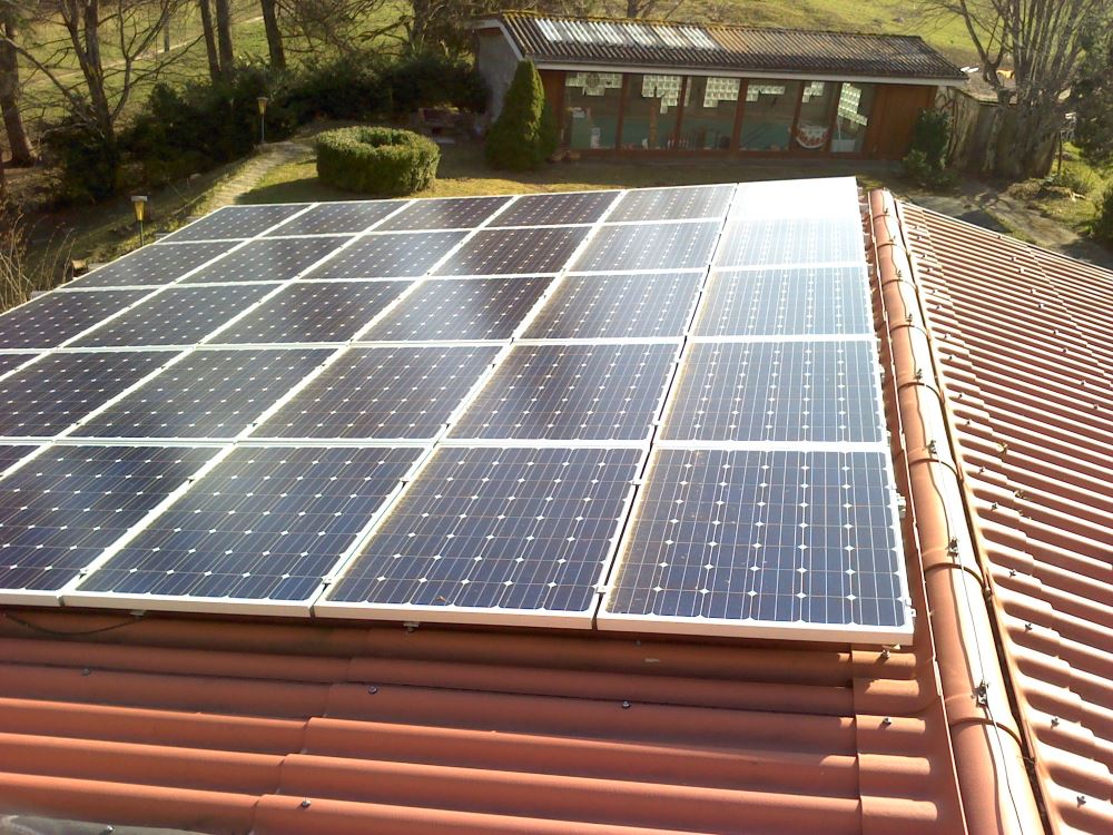 Sloranlagen, Photovoltaikanlagen von Kämpfer Bedachungen, Grenchen im Bezirk Lebern, Kanton Solothurn